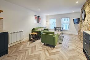 Host Stay Sea Salt Apartment