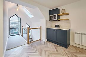 Host Stay Sea Salt Apartment