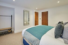 Host Stay Sea Salt Apartment