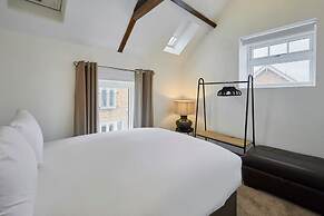 Host Stay Jubilee Close