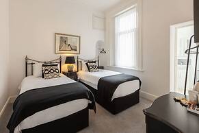 Host Stay Danby at the Sandbeck