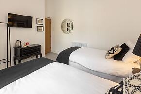 Host Stay Danby at the Sandbeck