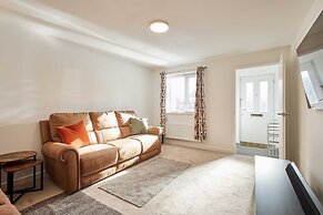 Host Stay Aronora Guest House