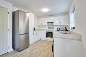 Host Stay Aronora Guest House