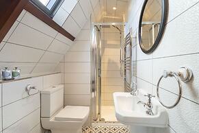 Host Stay The Tiny Chapel