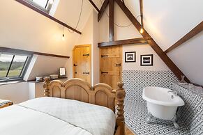 Host Stay The Tiny Chapel