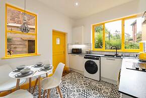 Host Stay Temple Gardens