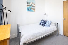 Host Stay Sleights at the Sandbeck