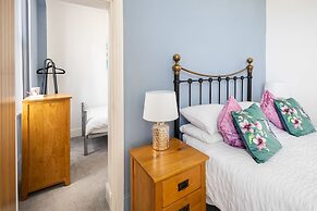 Host Stay Sleights at the Sandbeck