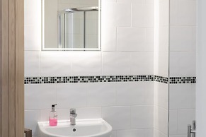 Host Stay Sleights at the Sandbeck