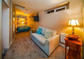 Host Stay Pied-a-terre at Manor View