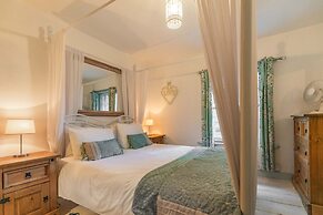 Host Stay Fishermans Cottage