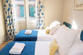 Host Stay Boathouse Barn