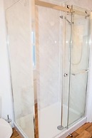 Host Stay Rosary Road Apartment