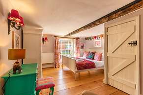 Host Stay The Old Paul Pry