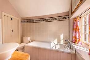 Host Stay The Old Paul Pry