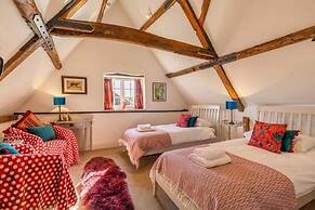 Host Stay The Old Paul Pry