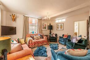 Host Stay The Old Paul Pry