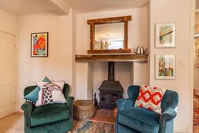 Host Stay The Old Paul Pry