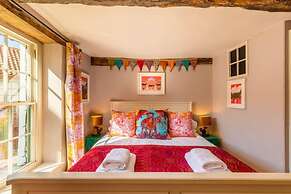 Host Stay The Old Paul Pry