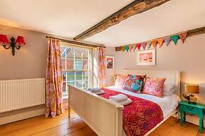 Host Stay The Old Paul Pry