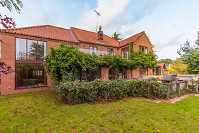 Host Stay Four Seasons