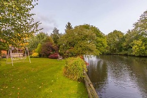 Host Stay Four Seasons