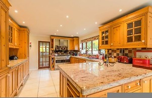 Host Stay Four Seasons