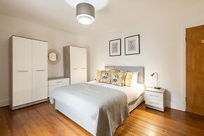 Host Stay Wind Rose Cottage