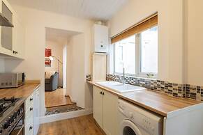 Host Stay Wind Rose Cottage