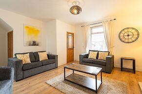 Host Stay Wind Rose Cottage