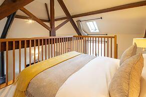 Host Stay The Coach House
