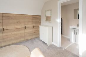 Host Stay High Gables