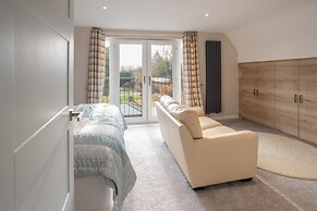 Host Stay High Gables