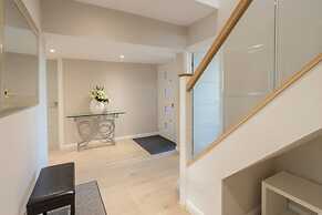 Host Stay High Gables