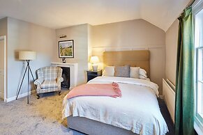 Host & Stay The Raven Hotel Rooms