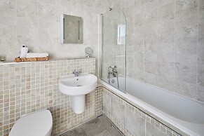 Host & Stay The Raven Hotel Rooms