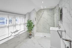 Host Stay Cedar Cottage