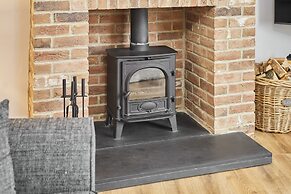 Host Stay Cedar Cottage