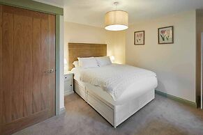 Host Stay The Garden Flat