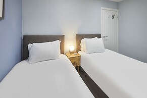 Host Stay Harrow Bothy