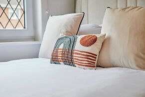Host Stay Joffre Avenue