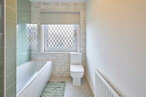 Host Stay Joffre Avenue