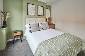 Host Stay Joffre Avenue