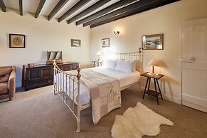 Host Stay Newton Cottage