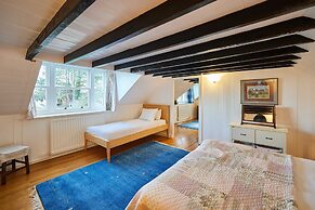 Host Stay Newton Cottage