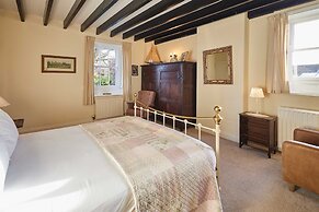 Host Stay Newton Cottage