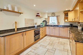 Host Stay Newton Cottage