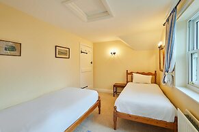 Host Stay Newton Cottage