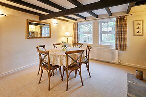 Host Stay Ailsa Cottage